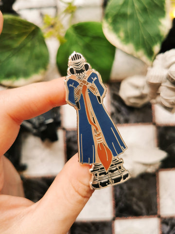 Wise Queen Pin